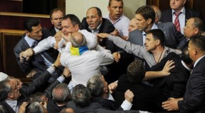 Bagarre au Parlement Ukrainien
