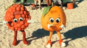 Fruits Oasis jouent au beach volley